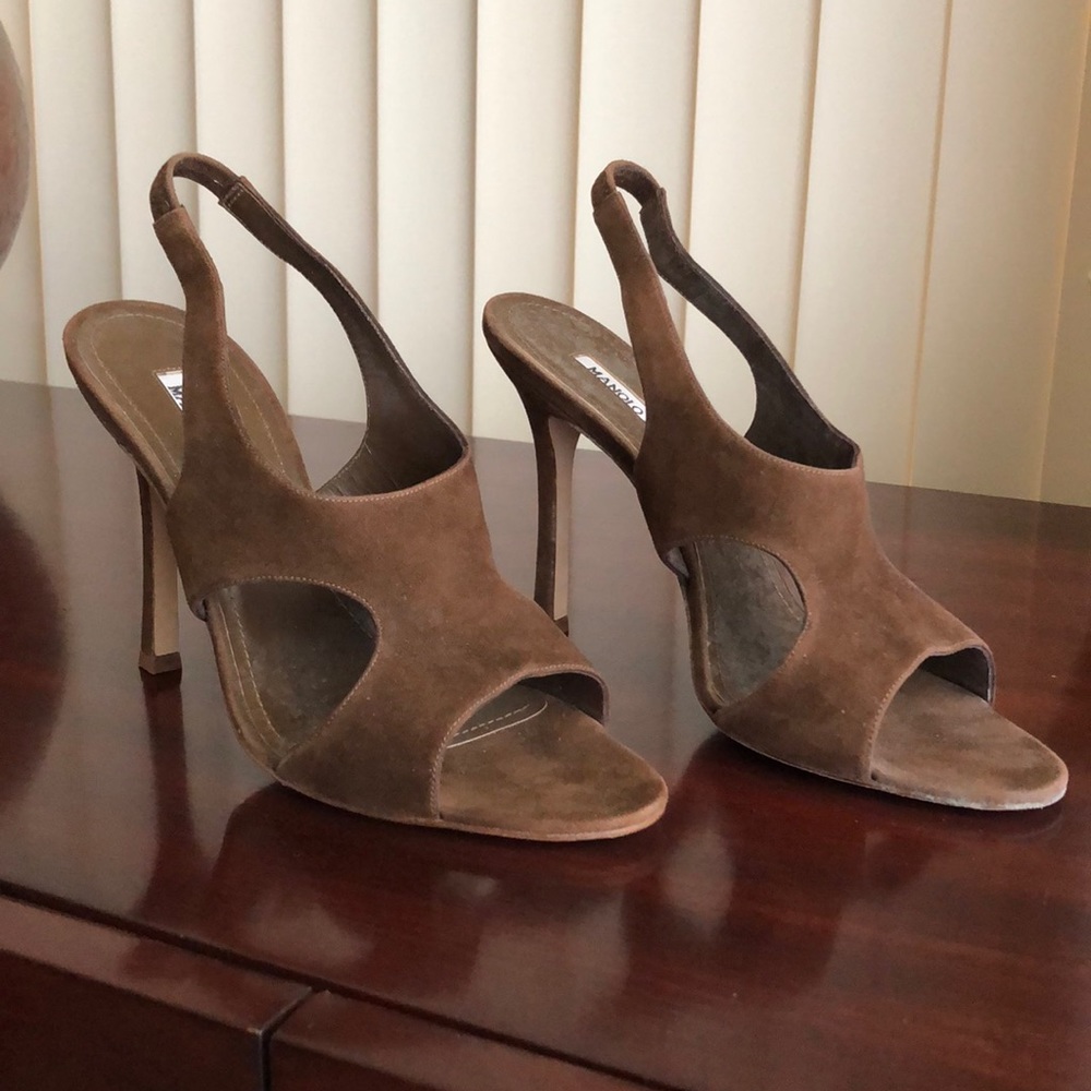 Manolo Blahnik Brown Suede Heels